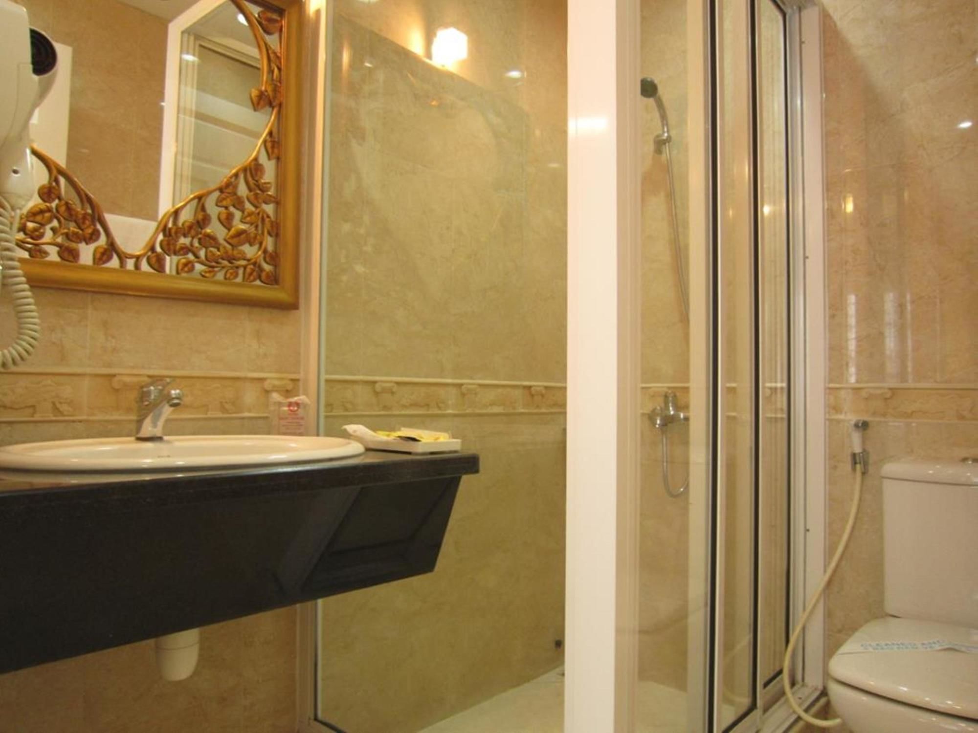 Hoang Thanh Thuy Airport Hotel 2 - Gan Am Thuc Dem Cho Hoang Hoa Tham Ho Chi Minh-staden Exteriör bild